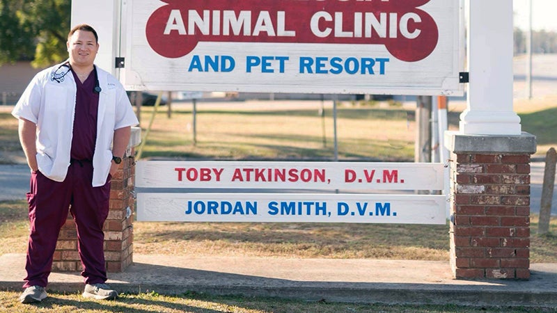 Veterinarian Jordan Smith joins Andalusia Animal Clinic and looks to help community